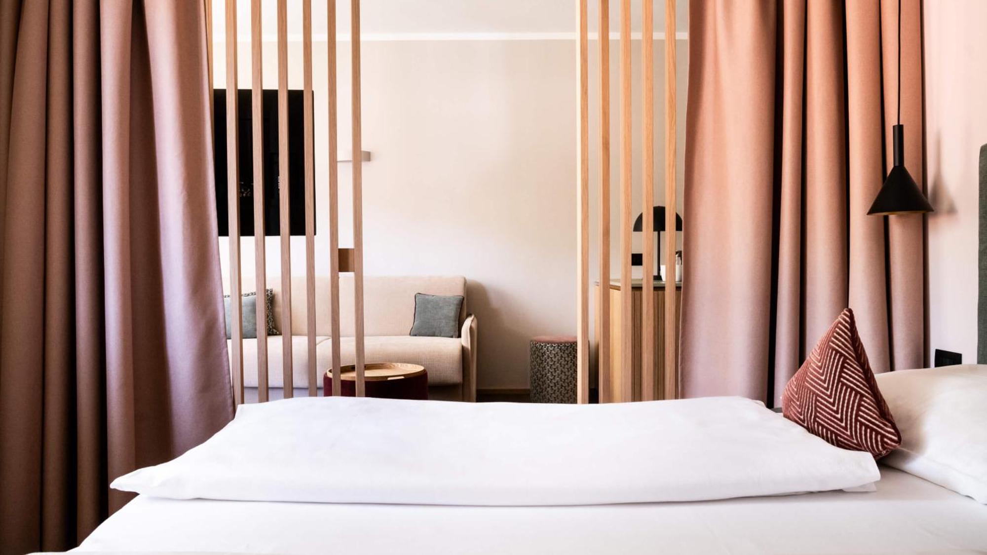 Flora Hotel & Suites Meran Zewnętrze zdjęcie