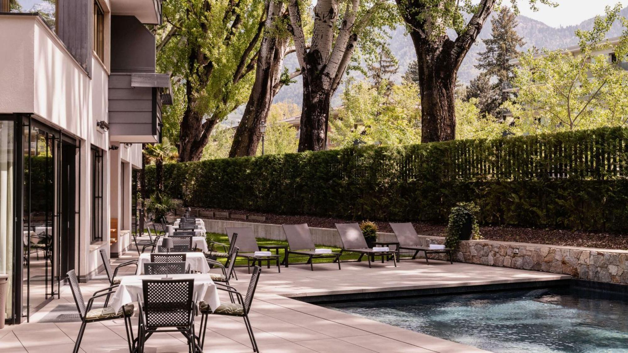 Flora Hotel & Suites Meran Zewnętrze zdjęcie