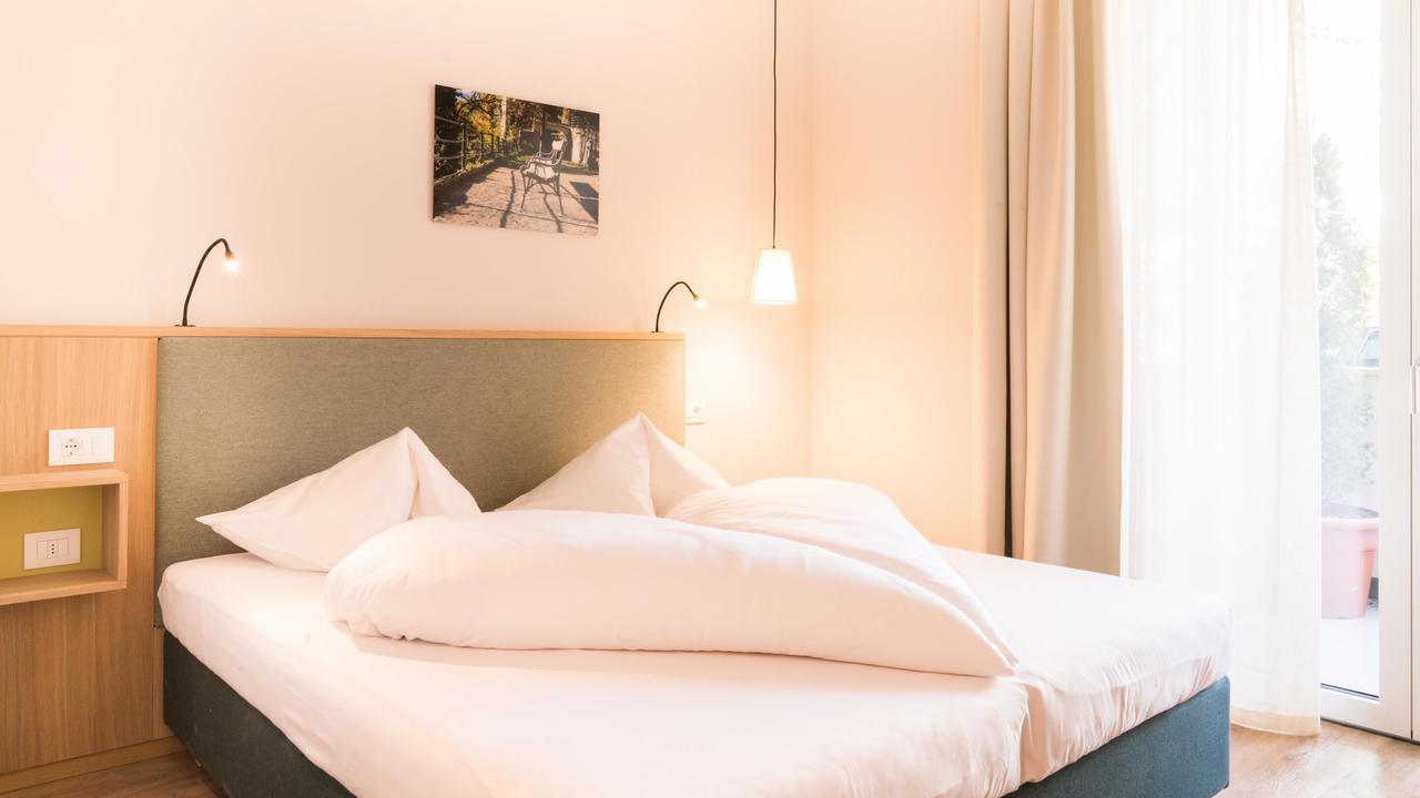 Flora Hotel & Suites Meran Zewnętrze zdjęcie